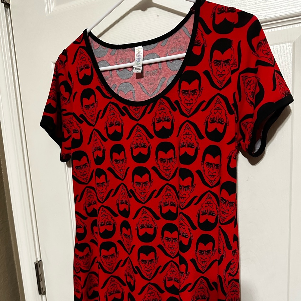 LulaRoe XS Dracula shirt. In great condition